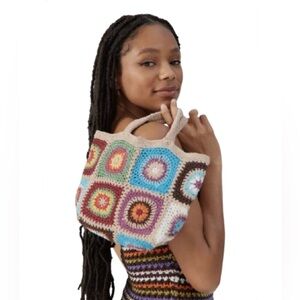 NWT Urban Outfitters Handmade Granny Squares Daisy Crochet Mini Tote Bag